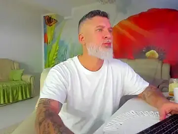 Stripchat Watch Live Sex Cams of BlowMyXXL