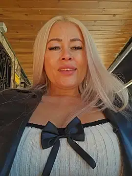 Stripchat Live Sex of MILFBARBY