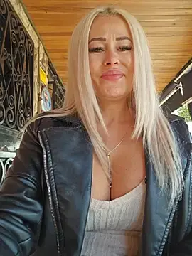 Stripchat Live Porn of MILFBARBY