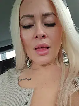 Stripchat Best live sex cam show of MILFBARBY