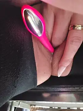 Stripchat Sex Chat of MILFBARBY