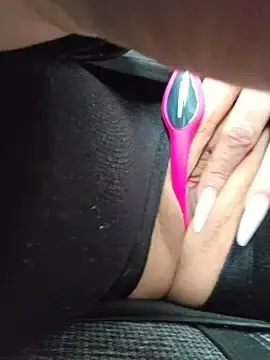 Stripchat Free Live Porn of MILFBARBY