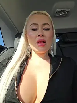 Stripchat Best Webcam of MILFBARBY