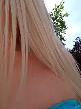 Stripchat Sex Cam of MILFBARBY