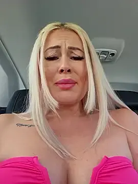 Stripchat Adult Webcam of MILFBARBY