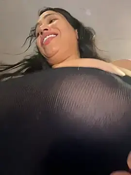 Stripchat Adult Webcams of SQUIRTINGQUEEN11