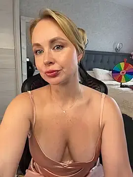 Stripchat Sex Cam of Kitty_Ricky