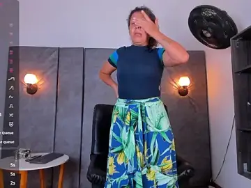 Stripchat Watch Live Sex Cams of Keyla_Milf