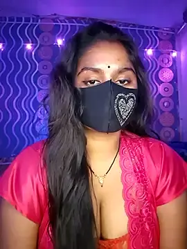 Stripchat Live Sex Cam of Sweet-Maddlina