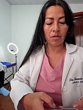 Stripchat Live Sex of JustSamantha_