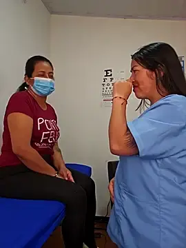 Stripchat Live Sex Cam of JustSamantha_