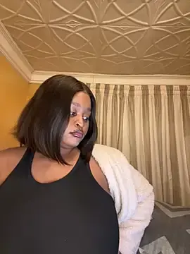 Stripchat Free Porn Cam of Bella-Porsche