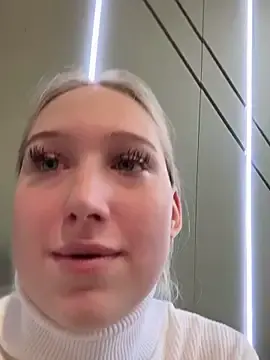 Stripchat Nude Webcam of NikaMur