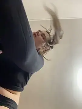 Stripchat Best live sex cam show of NikaMur