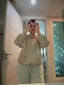 Stripchat Free Live Porn of NikaMur