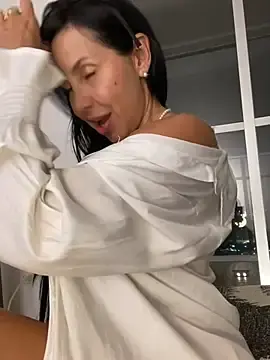 Stripchat Watch Live Sex Cams of caritoo21