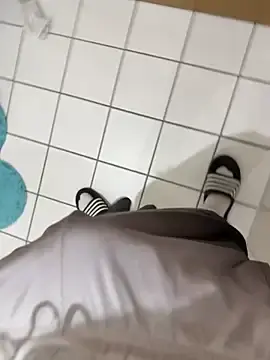 Stripchat Adult Webcam of 19yobigdick