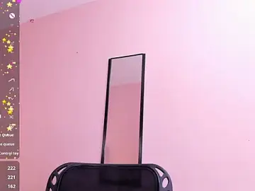 Stripchat Free Porn Cam of isabella_milf_