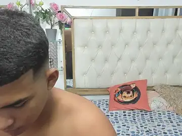 Stripchat Nude Webcam of mathews___