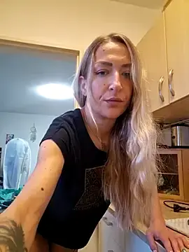 Stripchat Live Sex Cam of -Jeany-