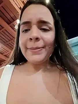 Stripchat Free Live Porn of Julieth_hot-69