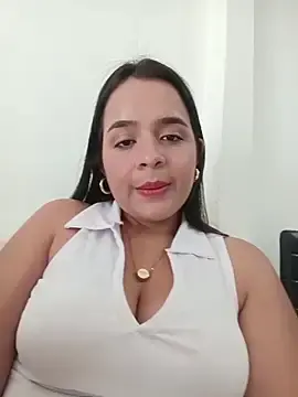 Stripchat Nude Webcam of Julieth_hot-69