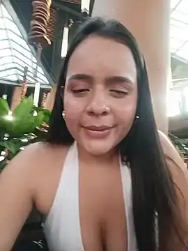 Stripchat Free Porn Cam of Julieth_hot-69