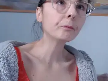 Stripchat Live Sex Cam of cleophee