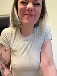 Stripchat Free Live Porn of LadyLena1