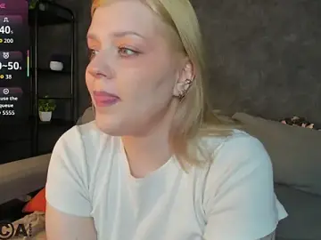 Stripchat Sex Cam of Michele_Greenn