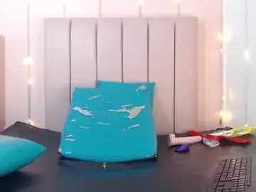 Stripchat Free Porn Cam of camila_williamss