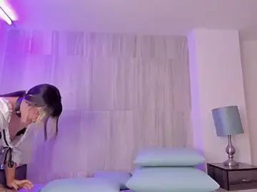 Stripchat Nude Webcam of Charlotte_Myers