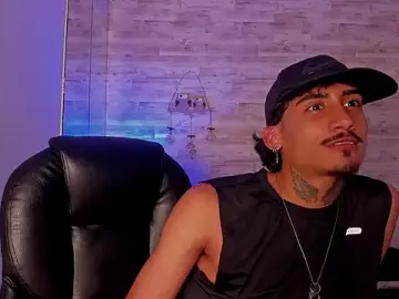 Stripchat Adult Webcams of Mr_Strike