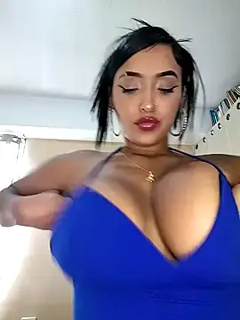 Stripchat Sex Cam of SaharQamar