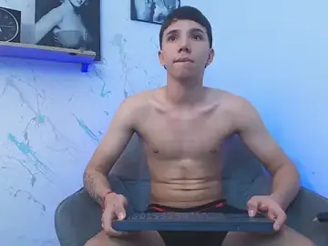 Stripchat Watch Live Sex Cams of andy_miller5