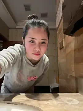 Stripchat Adult Webcam of qingqing-ss