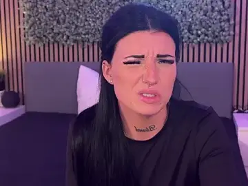 Stripchat Adult Video Chat of LizaRoxx