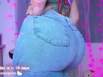 Stripchat Free Porn Cam of mangoshake_