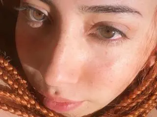 Xlovecam Live Porn of LeontinaBelle