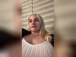 Xlovecam Live Sex Cam of AtheneaRossi