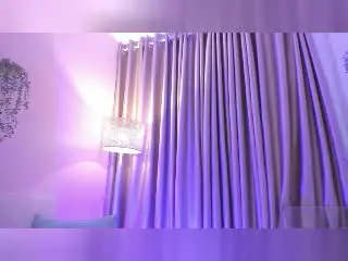 Xlovecam Sex Chat of EmmaBeaumont