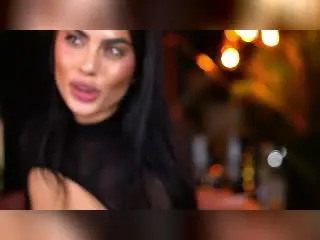 Xlovecam Sex Chat of RavennaDarcy