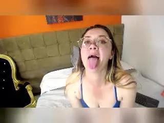 Xlovecam Live Sex Cam of AlayaHot