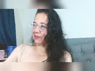 Xlovecam Free Porn Cam of PriscillaHotMature