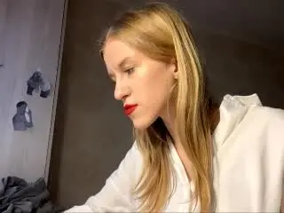 Xlovecam Adult Video Chat of DeedraGalarneau