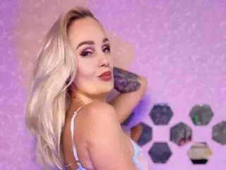 Xlovecam Private Sex Chat of MiracleElis