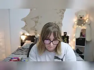 Xlovecam Live Sex Cam of ElvinnaLaFrancaise