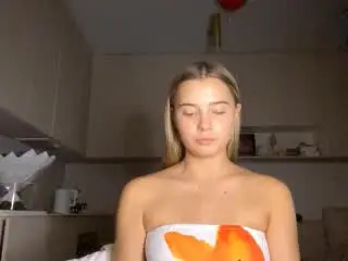 Xlovecam Live Sex Cam of LavondaVanors