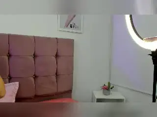 Xlovecam Live Porn of ZoeMartinez