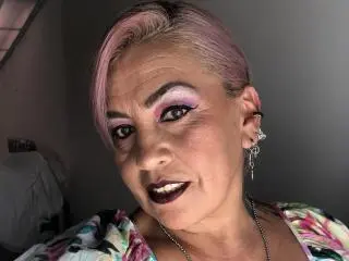Xlovecam Adult Webcam of BiancaNastyXX